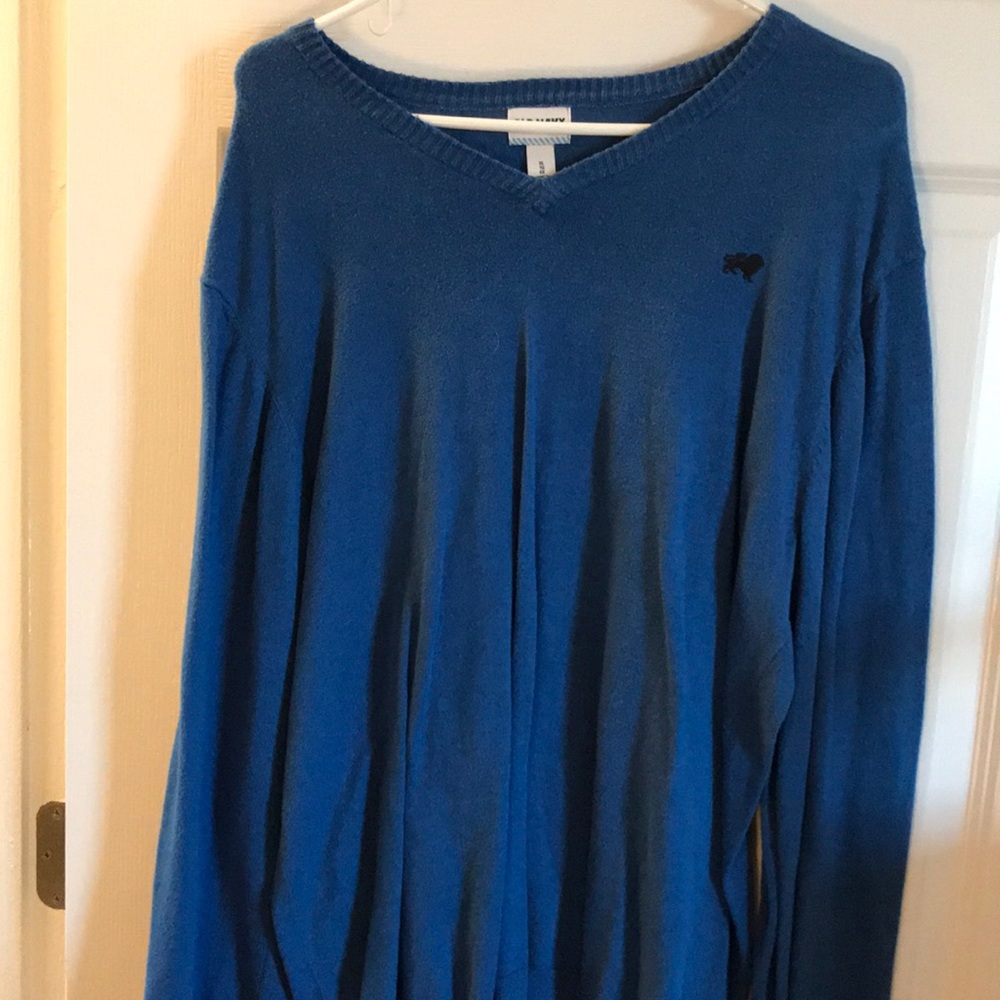 Long sleeve, old navy sweater.